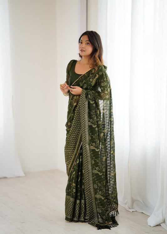 Elegant Green Saree Look with Graceful Traditional Style