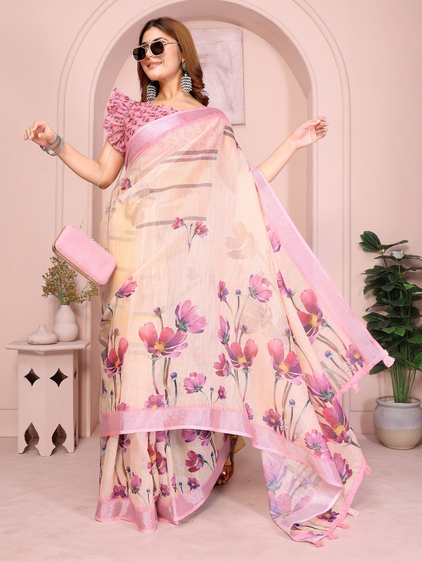 Elegant Linen Cotton Saree with Blooming Floral Design