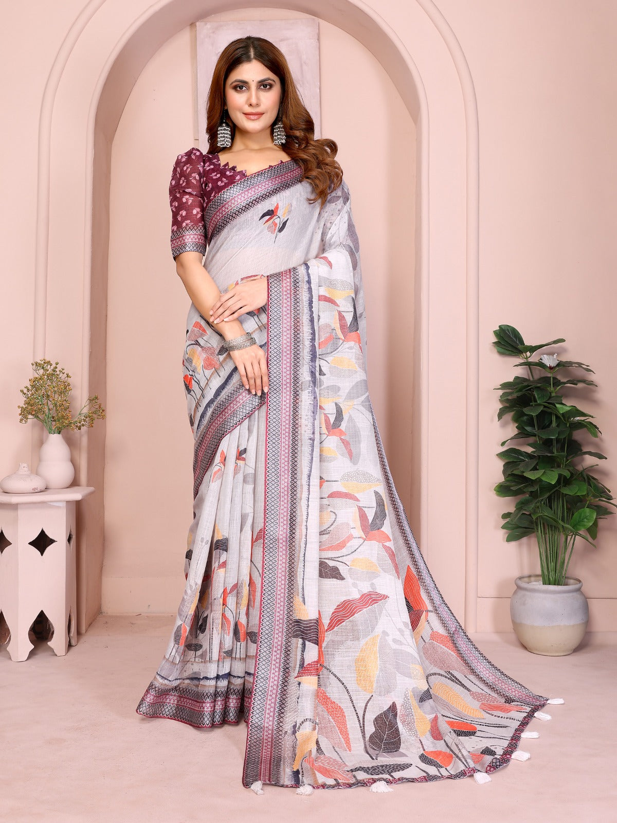 Elegant Linen Cotton Saree With Floral Print